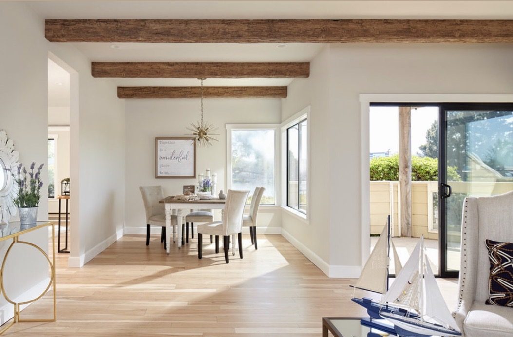Beamed Living & Kitchen photo 2