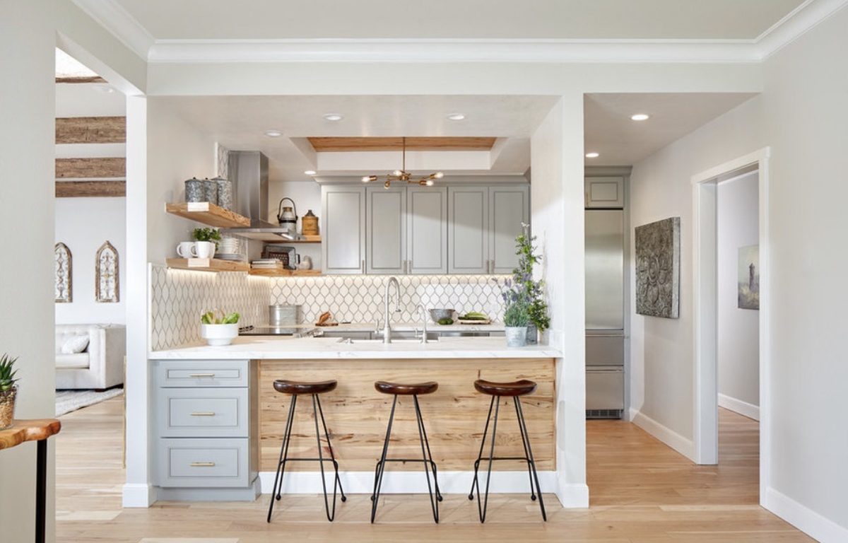 Beamed Living & Kitchen photo 4