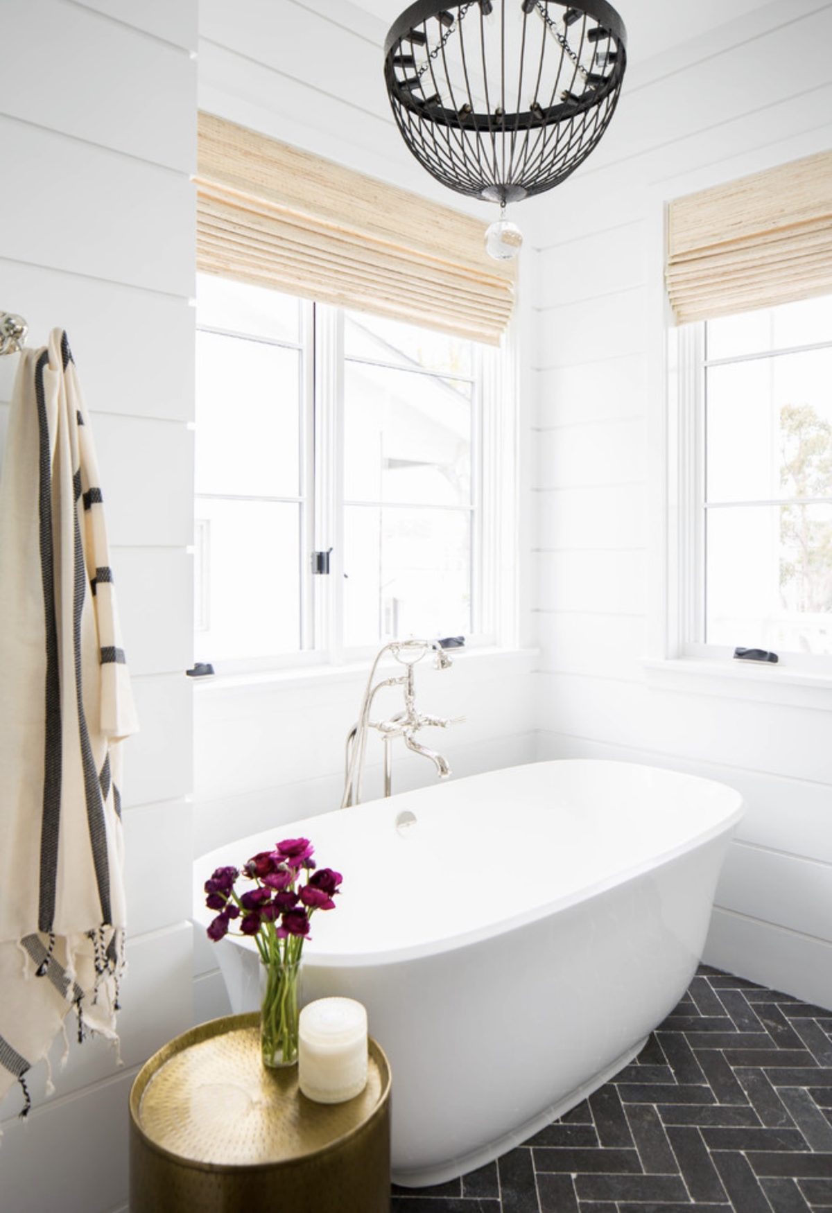 Primary Bath & Hallway photo 2